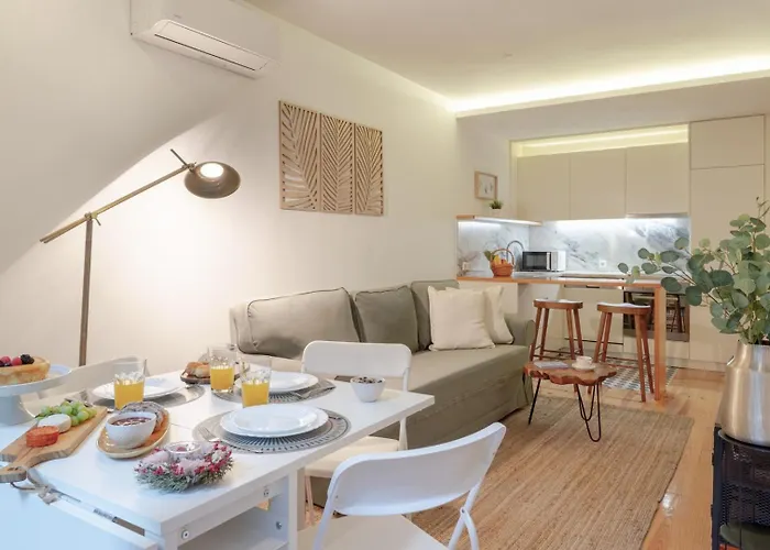 Lovely & Centre Flat With Terrace By Hostwise *