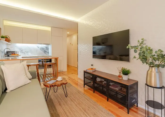 Lovely & Centre Flat With Terrace By Hostwise アパート ポルト