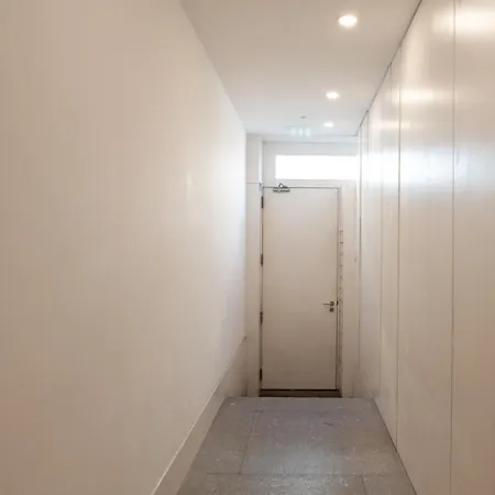 Apartment Lovely & Centre Flat With Terrace By Hostwise *